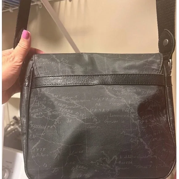 Patricia Nash black crossbody purse. Several compartments. Very versatile - Picture 10 of 10